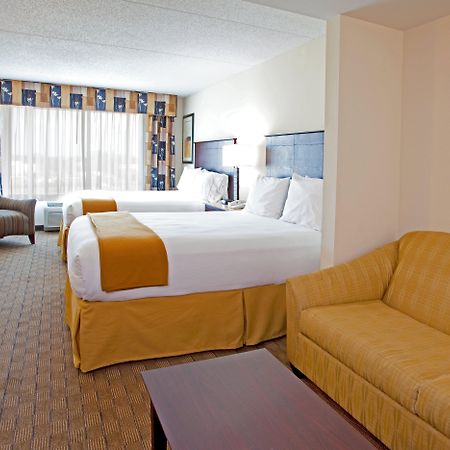Holiday Inn Express & Suites Columbus At Northlake By Ihg Extérieur photo