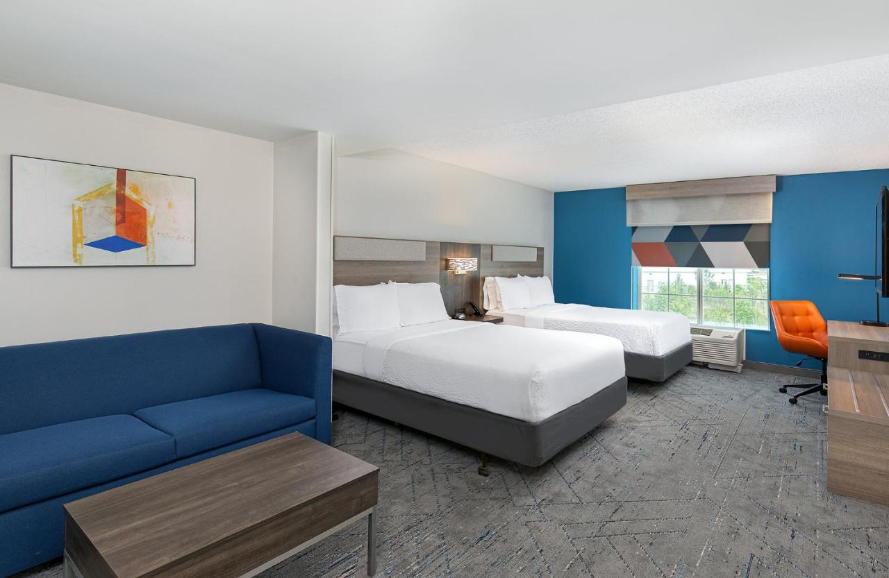 Holiday Inn Express & Suites Columbus At Northlake By Ihg Extérieur photo