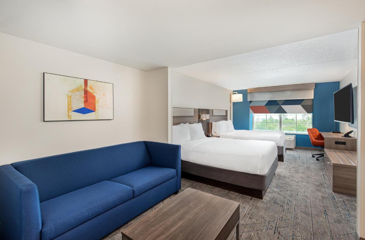 Holiday Inn Express & Suites Columbus At Northlake By Ihg Extérieur photo