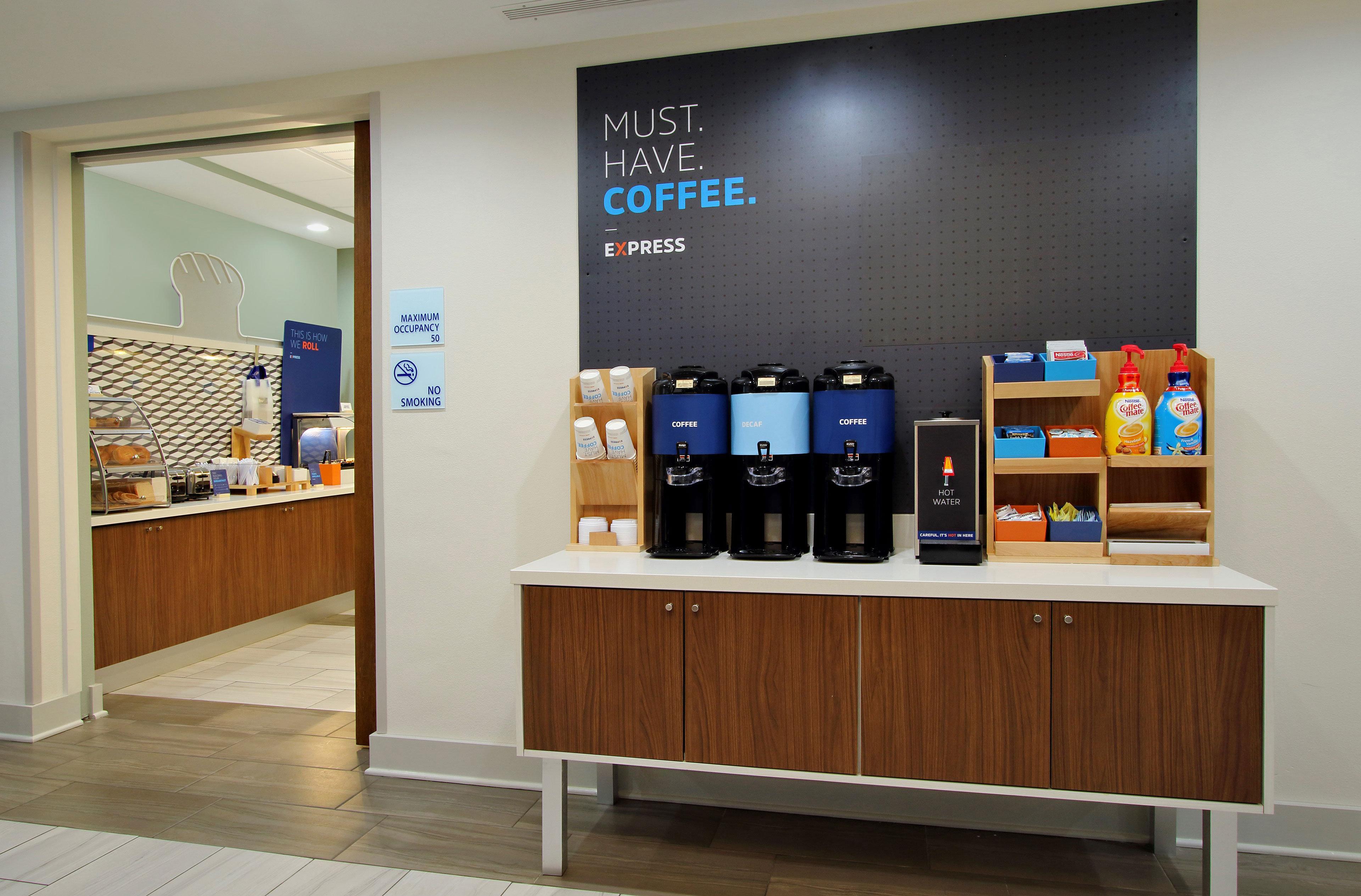 Holiday Inn Express & Suites Columbus At Northlake By Ihg Extérieur photo